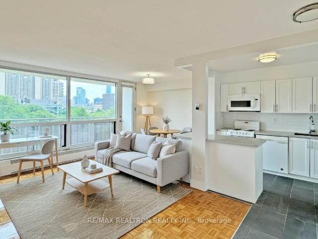 903 666 Spadina Avenue, Toronto | 2Beds/1Bath, Condo, $3,295/mo | Condos. Ca