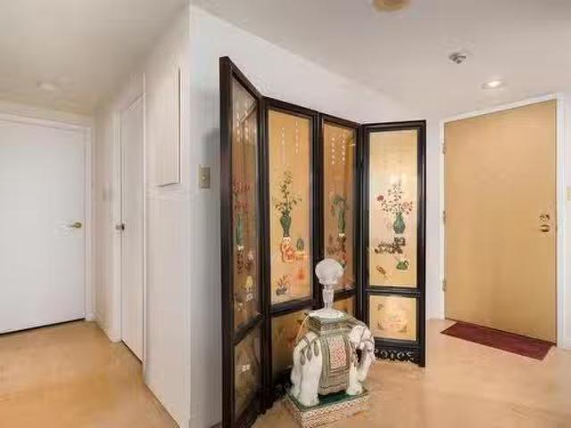 903 717 Jervis Street, Vancouver, BC, V6E 4L5 Single Family.