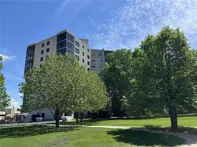 903 885 Wilkes Ave, Winnipeg, MB, R3P 1J3 condo for sale Li.