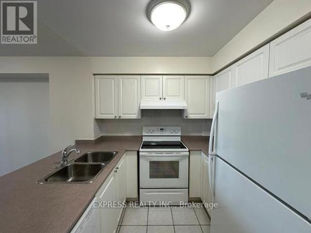 905 8 Hillcrest Avenue, Toronto, ON, M2N 6Y6 lease for lease | Listing ID C13580 | Royal LePage