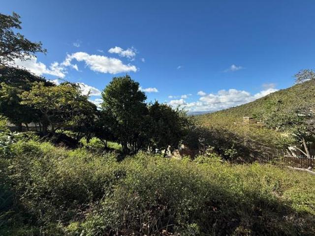905 m² Land available in Cashan