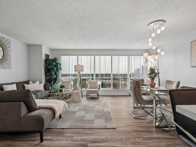 906 18 Lee Centre Drive, Toronto, ON, M1H 3H5 condo for sale | Listing ID E13620 | Royal LePage