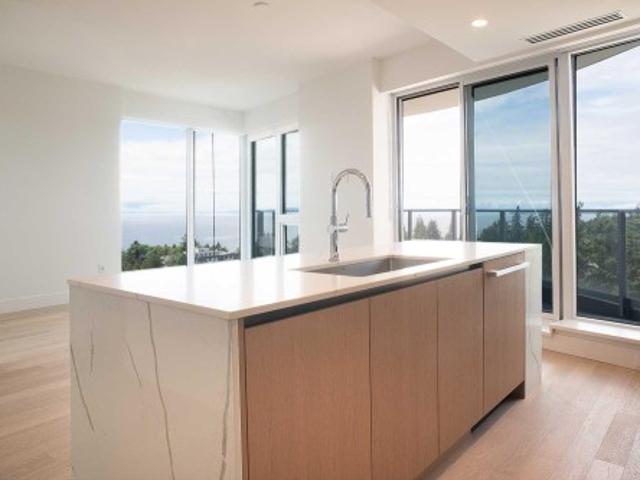 906 1 Foster Street, White Rock, BC, V4B 0C3 lease for lease | Listing ID R3142 | Royal LePage