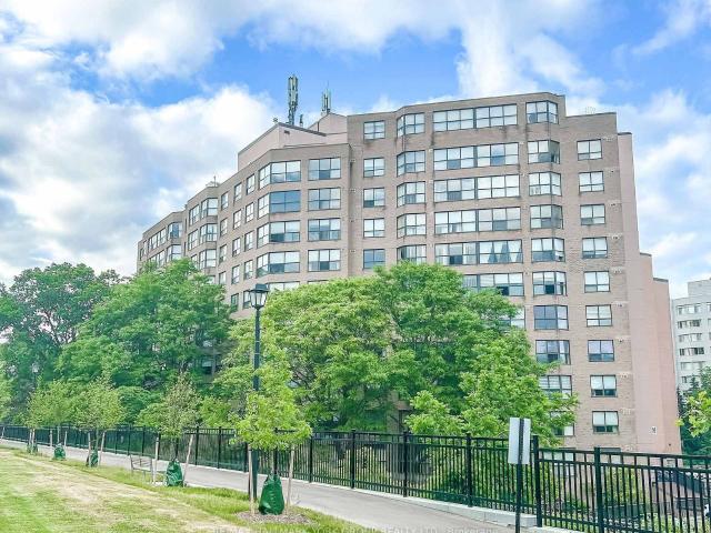 906 250 Davis Drive, Newmarket | For Sale @ $608,000 | Condos. Ca