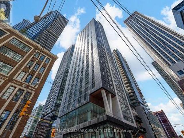 906 357 King Street W, Toronto, ON, M5V 1K1 lease for lease | Listing ID C13468 | Royal LePage