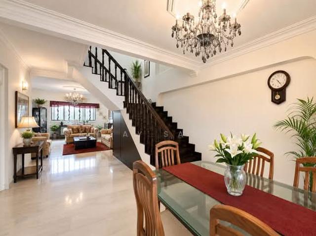 906 Jurong West Street 91 HDB Apartment For Sale, $700,000, 3 Bed 3 Bath 1,561 sqft $448.00 psf