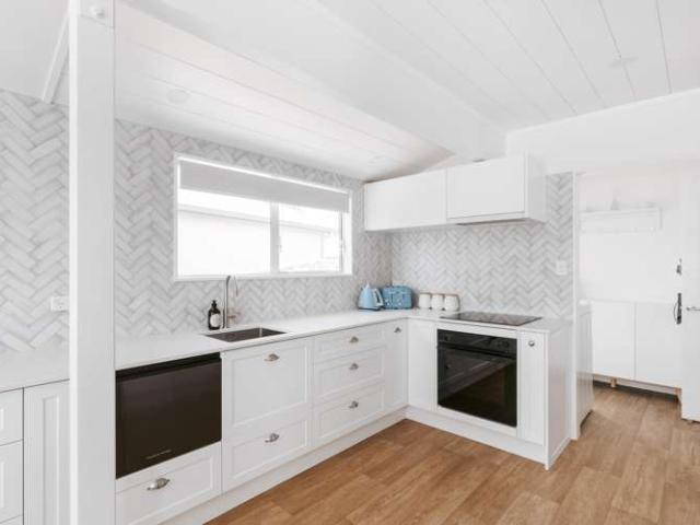 906 Papamoa Beach Road, Papamoa, Tauranga