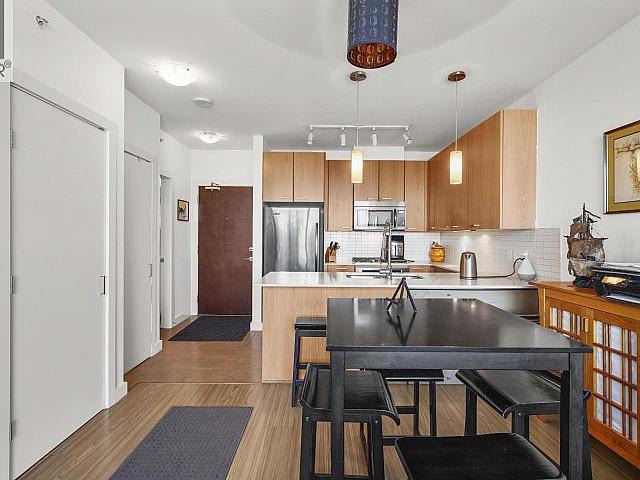 907 2789 Shaughnessy Street Port Coquitlam, British Columbia