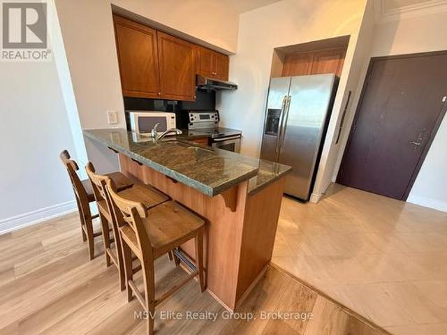 908 1 Clairtrell Road, Toronto, ON, M2N 7H6 lease for lease | Listing ID C13513 | Royal LePage