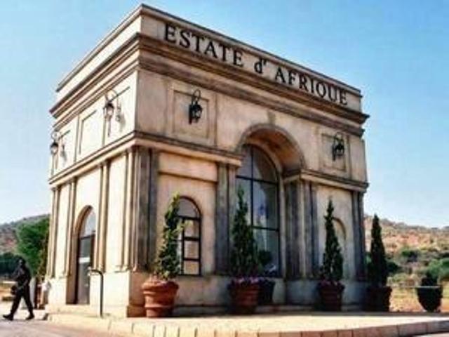 908 m² Land available in Port D Afrique