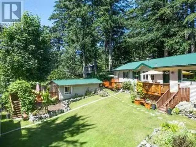 9098 Stager Road, Powell River, BC, V8A 2N9 house for sale.