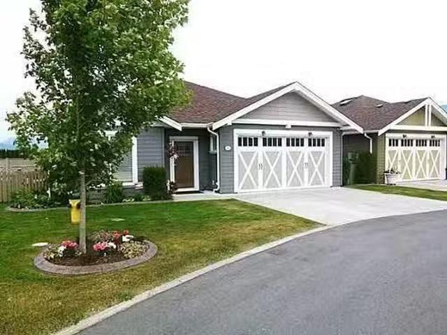 90 7600 Chilliwack River Road, Chilliwack, BC, V2R 3Z6 house.