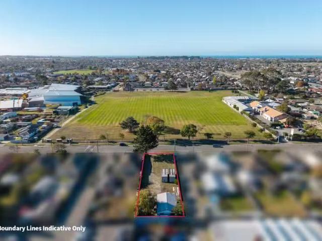 90 & 90a Shortland Street, Wainoni, NZ 8061 House for Sale
