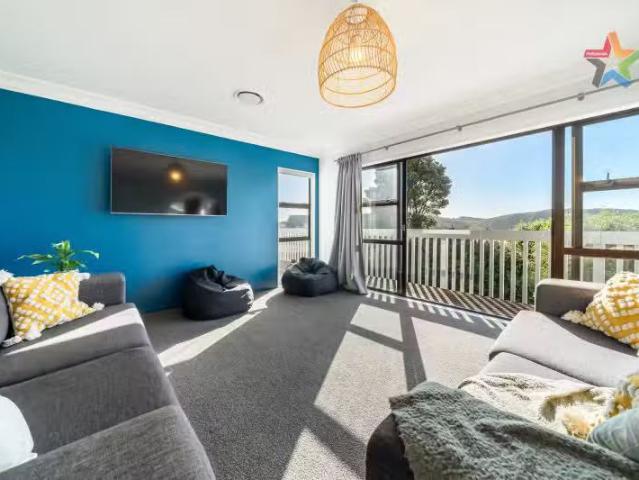 90 Tweed Road, Papakowhai, Porirua City