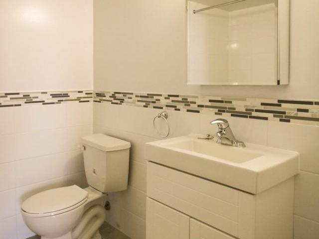90 Cordova Ave 1 Bedroom Apartment for Rent at 90 Cordova Ave, Toronto, ON M9A 2H8 Islington City Centre West