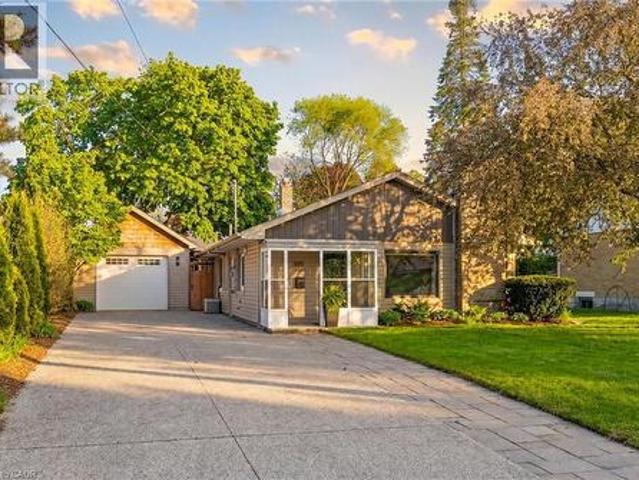 90 Dean Avenue, Guelph, ON, N1G 1L6 house for sale | Listing ID 40856 | Royal LePage
