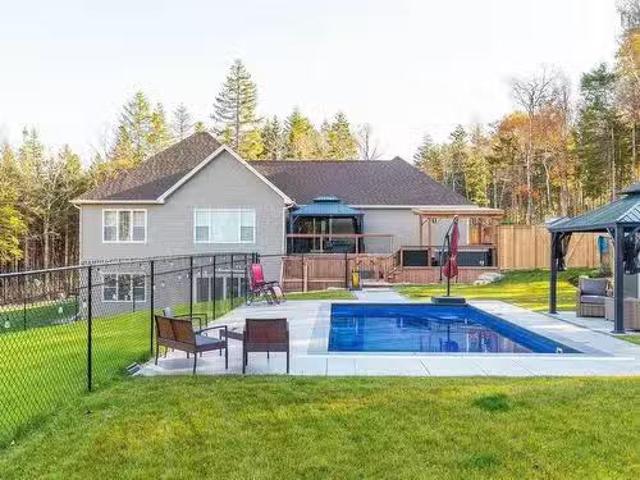90 Luka Lane, Hammonds Plains, NS, B4B 2E5 Luxury House for.
