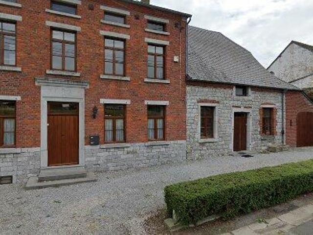 90 m2 apartment for rent in Thuin