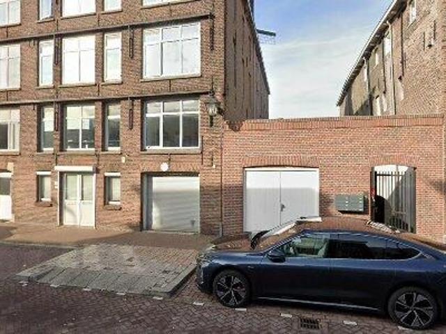 90 m2 office space for rent in Schiedam