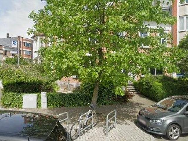 90 m2 office space for sale in Brussels Sint Lambrechts Woluwe