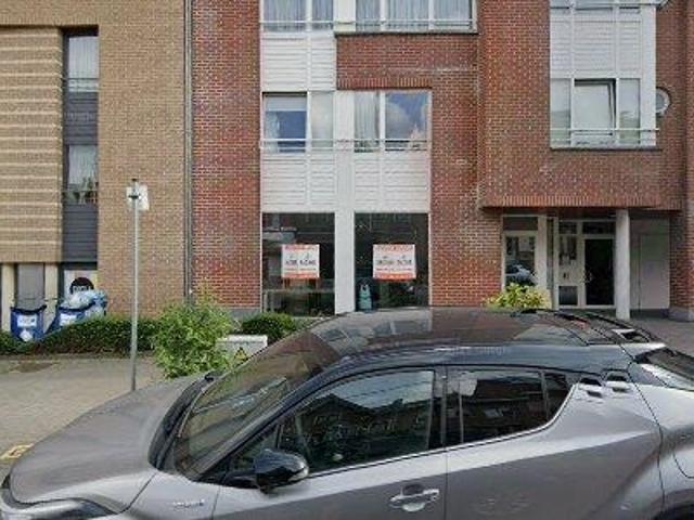 90 m2 office space for sale in Eigenbrakel