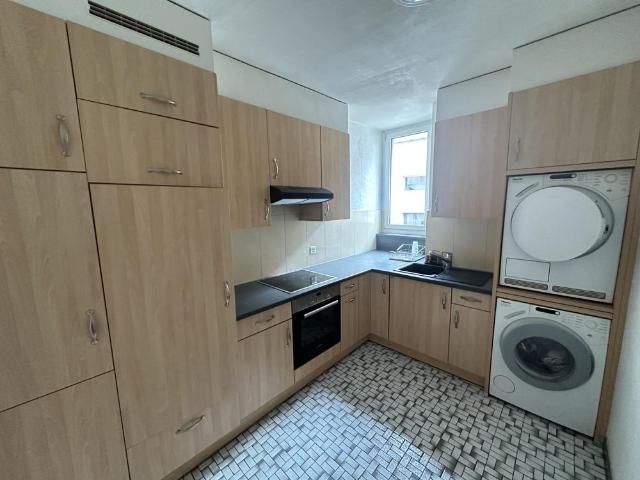 90 m², 3. Stock