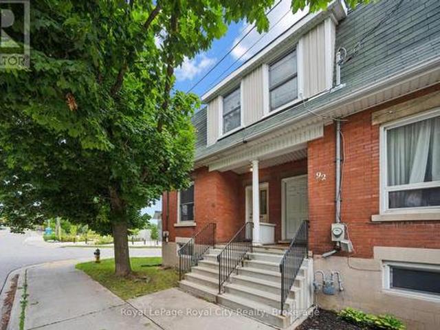 90 Neeve Street, Guelph St. Patrick'S Ward, ON, N1E 5S1 house for sale | Listing ID X13552 | Royal LePage
