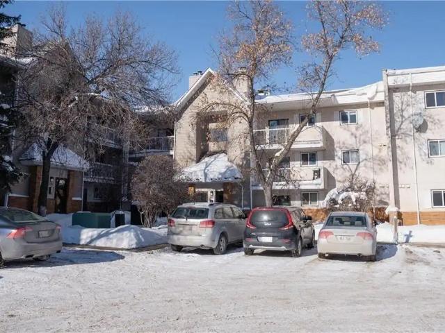 90 Plaza Dr