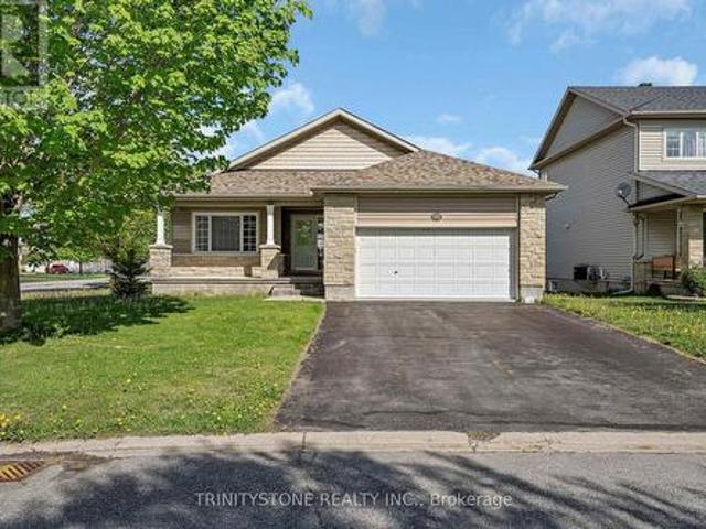 90 Sinclair Avenue, Carleton Place, ON, K7C 4V3 house for sale | Listing ID X13155 | Royal LePage