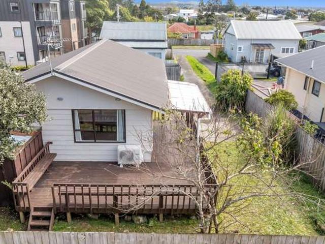 90A St Georges Road, Avondale, Auckland City
