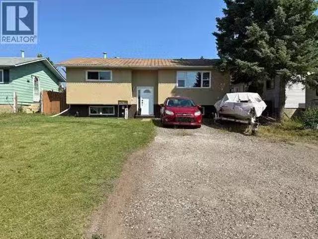9107 91St Street, Fort St. John, BC, V1J 4V4 house for sale.