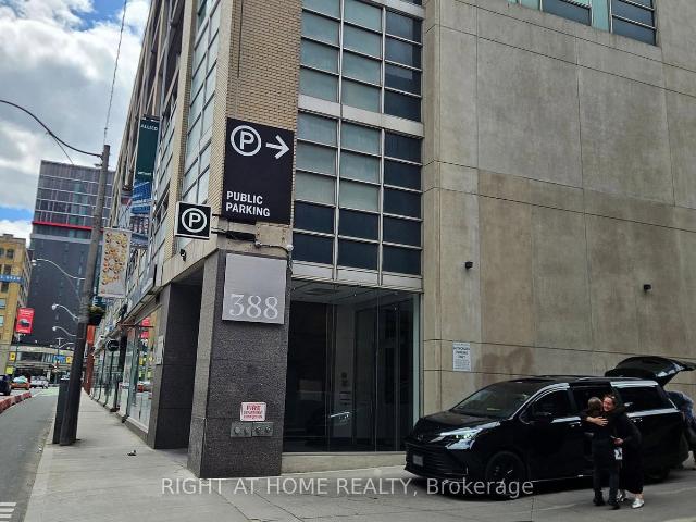 910 388 Richmond Street W, Toronto | Leased, C13173 | Condos. Ca