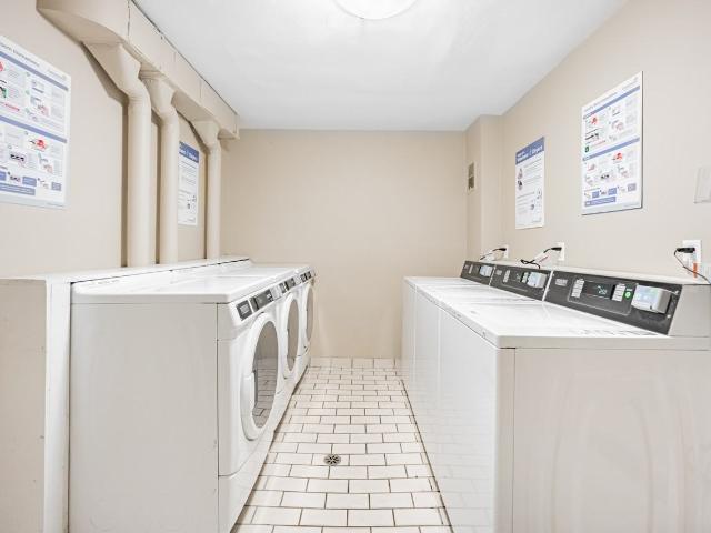 910 912 & 918 922 Wonderland Road South 3 Bedroom Apartment for Rent at 910 910, 912, 918, 920 & 922 Wonderland Road South, London, ON N6K 2V8 Westmount