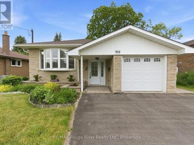 910 Crocus Crescent, Whitby Downtown Whitby, ON, L1N 2A7 house for sale | Listing ID E13427 | Royal LePage