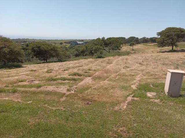 910 m² Land available in Cintsa