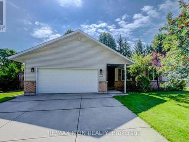 910 Walton Avenue N, North Perth, ON, N4W 3R9 house for sale | Listing ID X13692 | Royal LePage