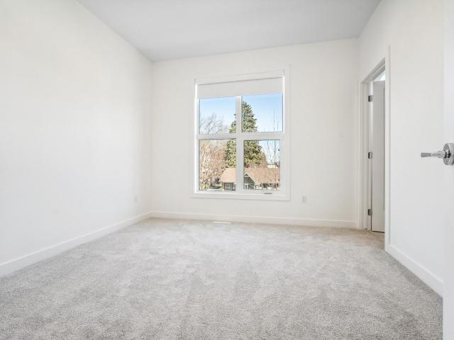 9115 9121 65 Ave 1 Bedroom Apartment for Rent at 9115 65 Ave Nw, Edmonton, AB T6E 0J8 Hazeldean
