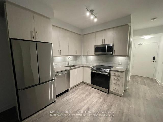 911 105 Oneida Crescent, Richmond Hill | 1+1Beds/2Bath, Condo, $2,500/mo | Condos. Ca