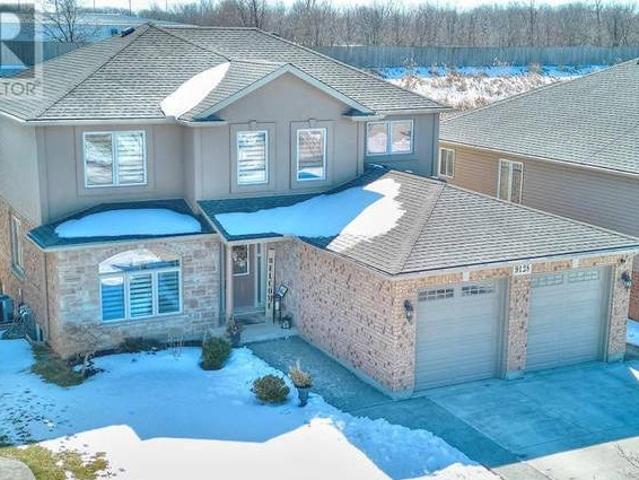 9128 HENDERSHOT Boulevard Niagara Falls Ontario