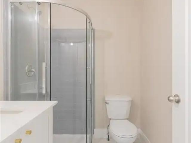 912 HALL AVENUE Unit# A1