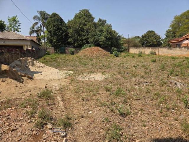 912 m² Land available in White River Ext 18