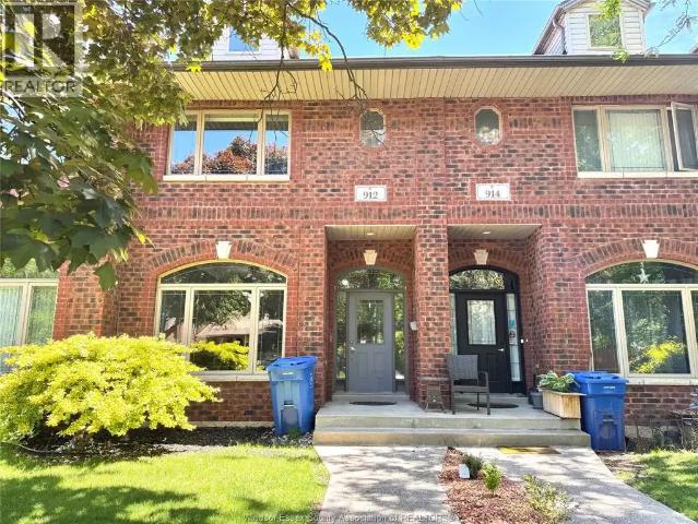 912 MONMOUTH