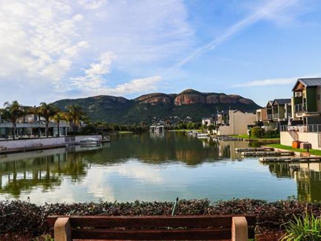 914 m² Land available in The Islands Estate