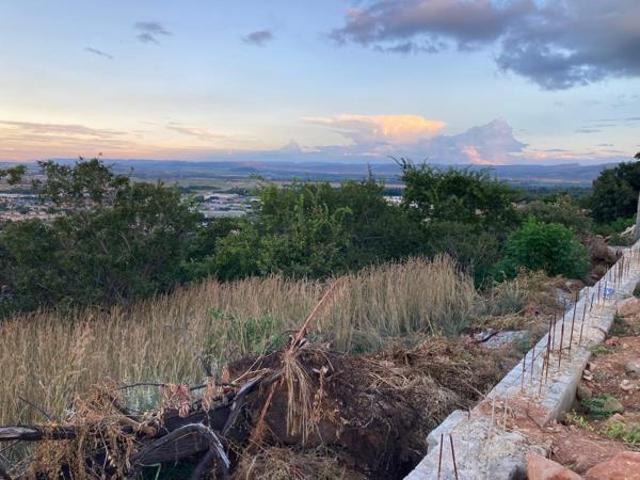 914 m² Land available in Safari Gardens