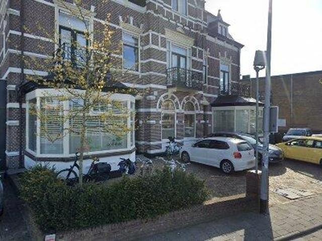 916 m2 office space for rent in Hilversum