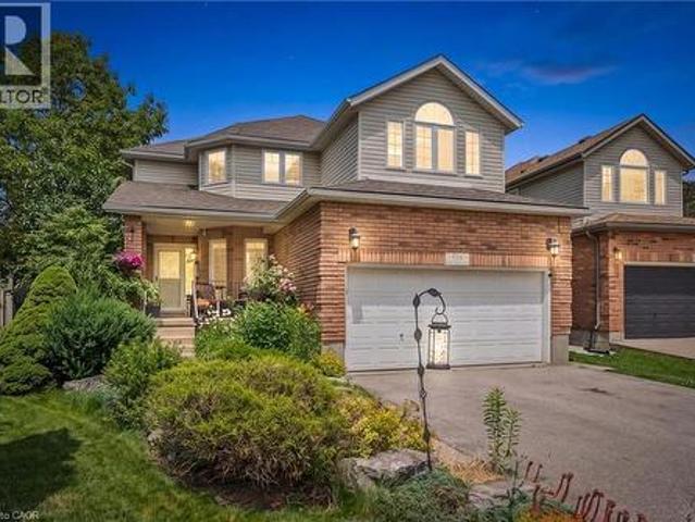 916 Rush Meadow Court, Kitchener, ON, N2R 1K9 house for sale | Listing ID 40849 | Royal LePage