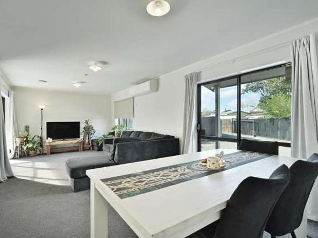917 Collinge Road, Mayfair, Hastings