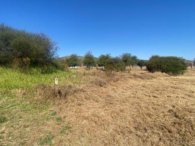 918 m² Land available in Meerhof