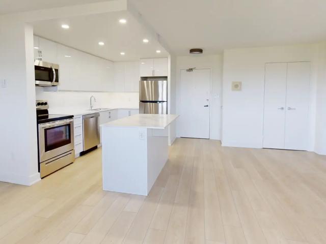 919 Dufferin