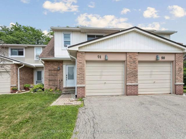 91 6797 Formentera Avenue, Mississauga | 2Beds/2Bath, Townhouse, $499,900 | Condos. Ca